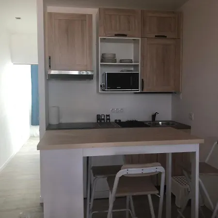 2 Pieces Vue Mer דירה